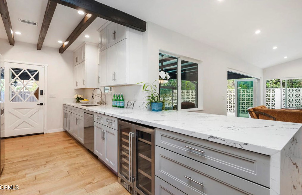 3965 California Blvd, Pasadena CA  91107-5737 exterior