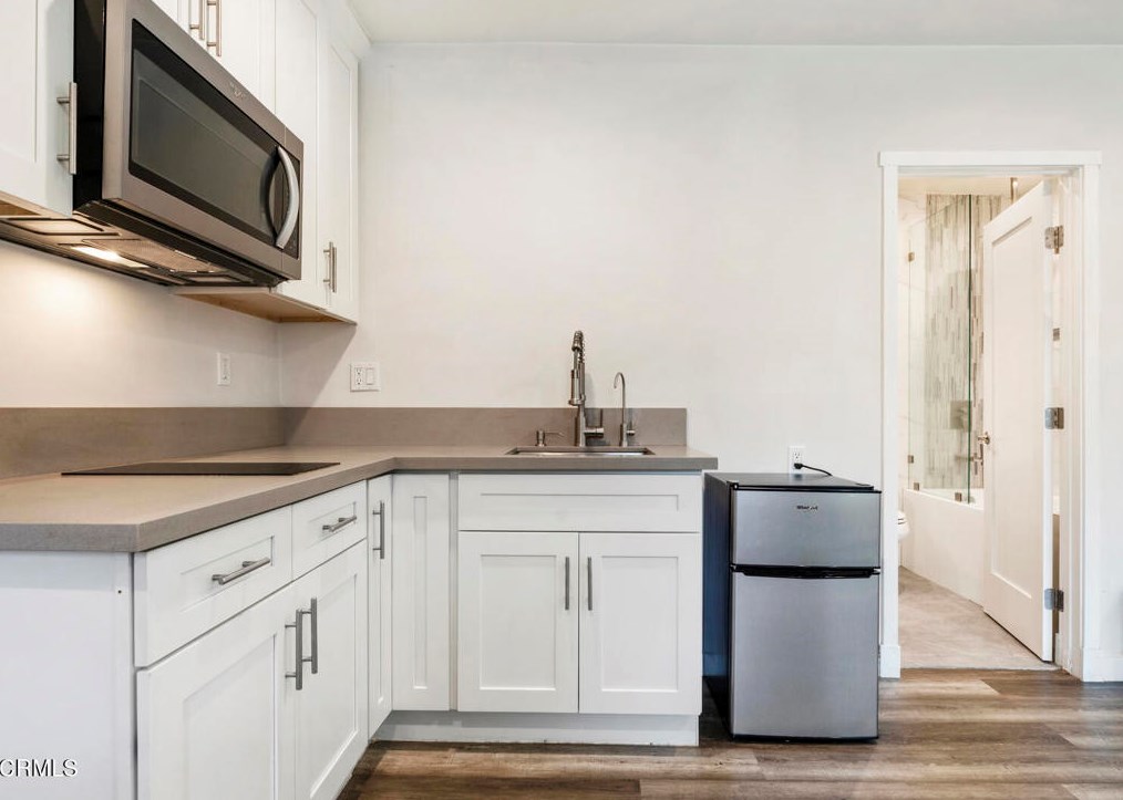 3965 California Blvd, Pasadena CA  91107-5737 exterior