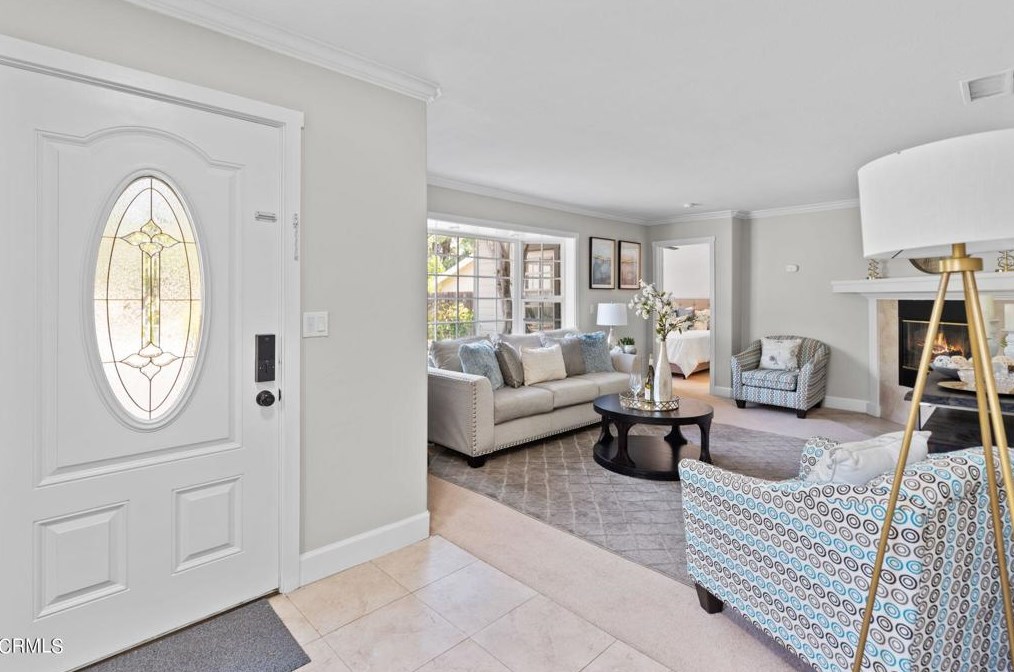 11063 White Oak Ave, San Fernando, CA 91344