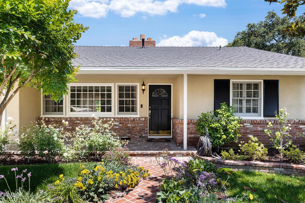 4650 Encinas Dr, La Canada, CA 91011