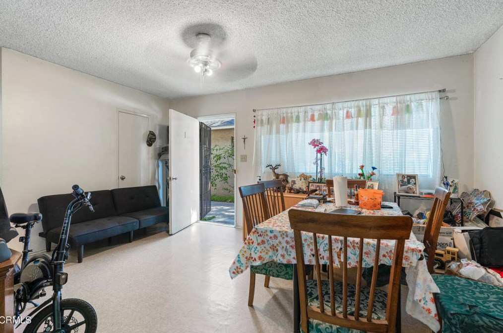 418 Chester Ave, Pasadena CA 91106-4913 exterior