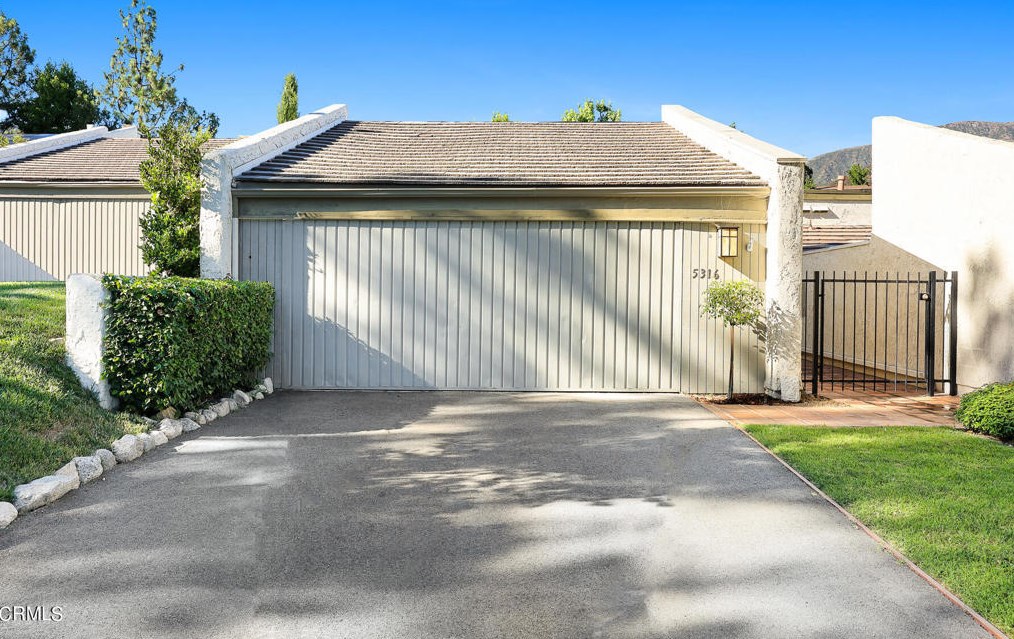 5316 Godbey Dr, La Canada, CA 91011