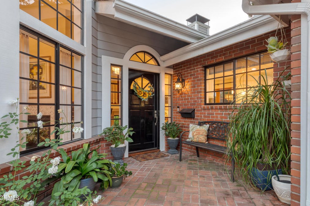 656 Fairview Ave, Sierra Madre, CA 91024