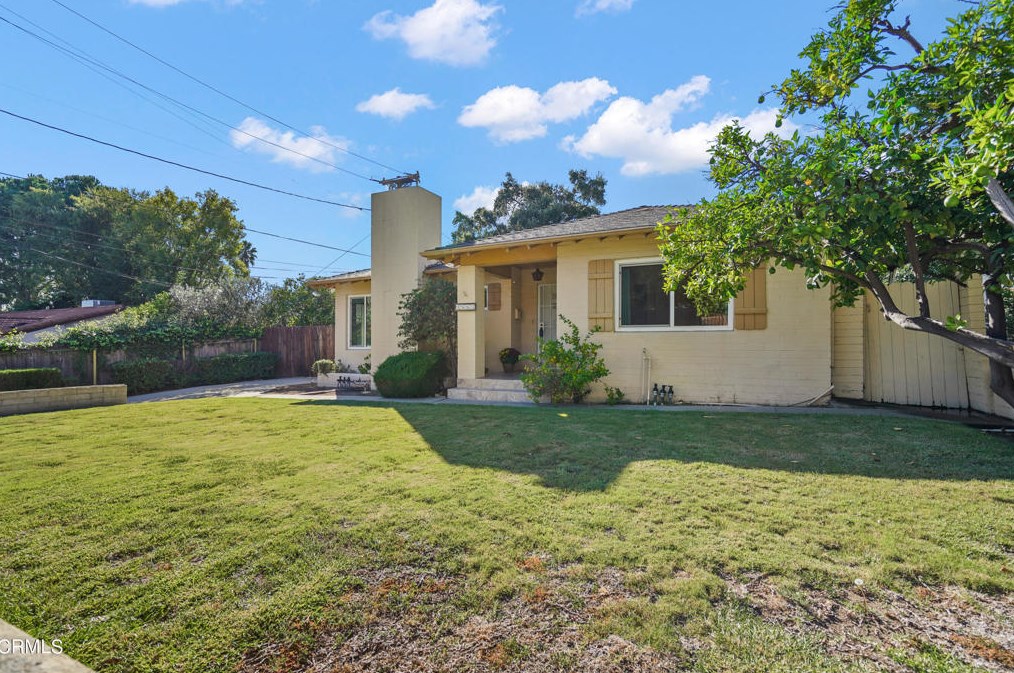 1863 N Holliston Ave, Pasadena, CA 91104