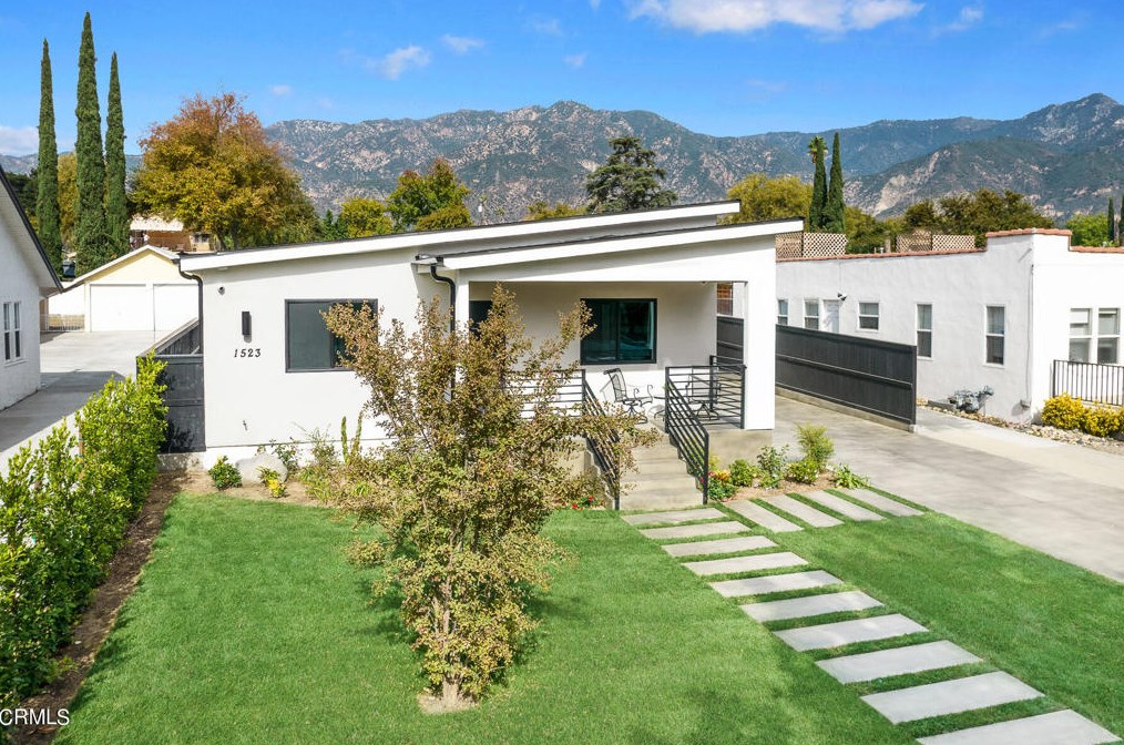 1523 Elizabeth St, Pasadena CA  91104-2609 exterior