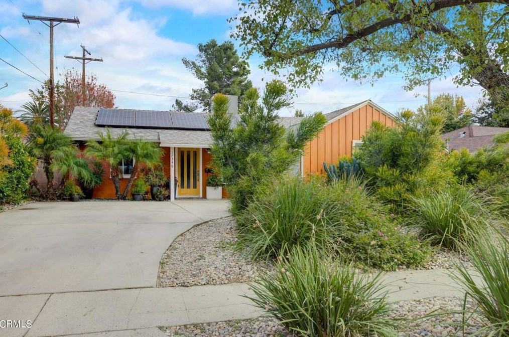 17346 Leadwell St, Van Nuys, CA 91406