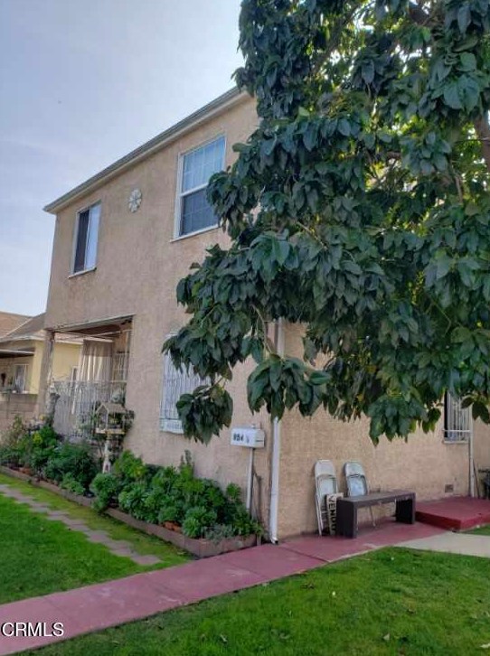 854 50th St, Los Angeles, CA 90011-4108
