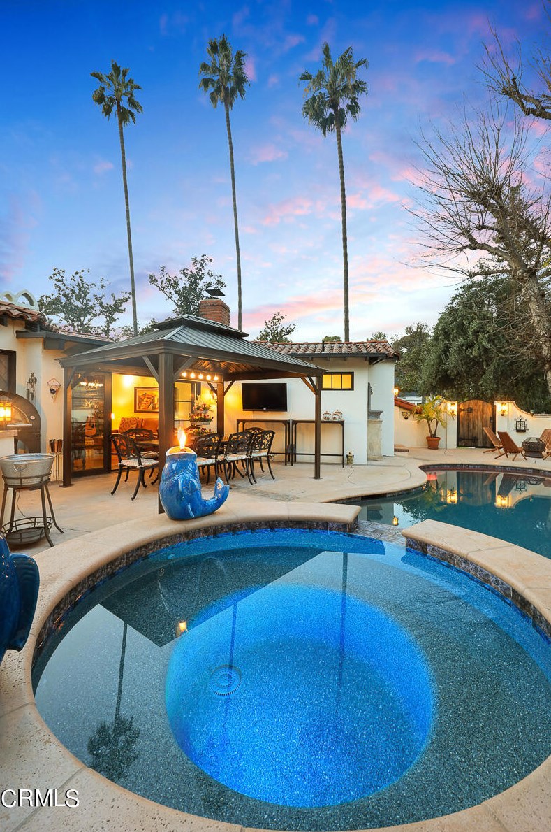 1400 Moncado Dr, Glendale CA  91207-1248 exterior