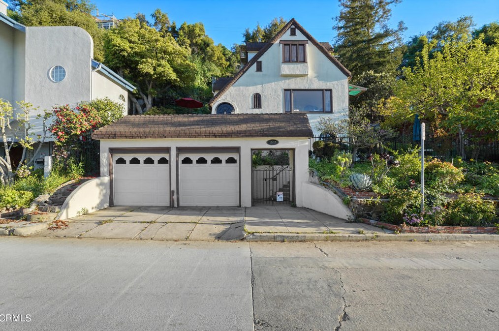 1572 Oak Grove Dr, Los Angeles, CA 90041-3145