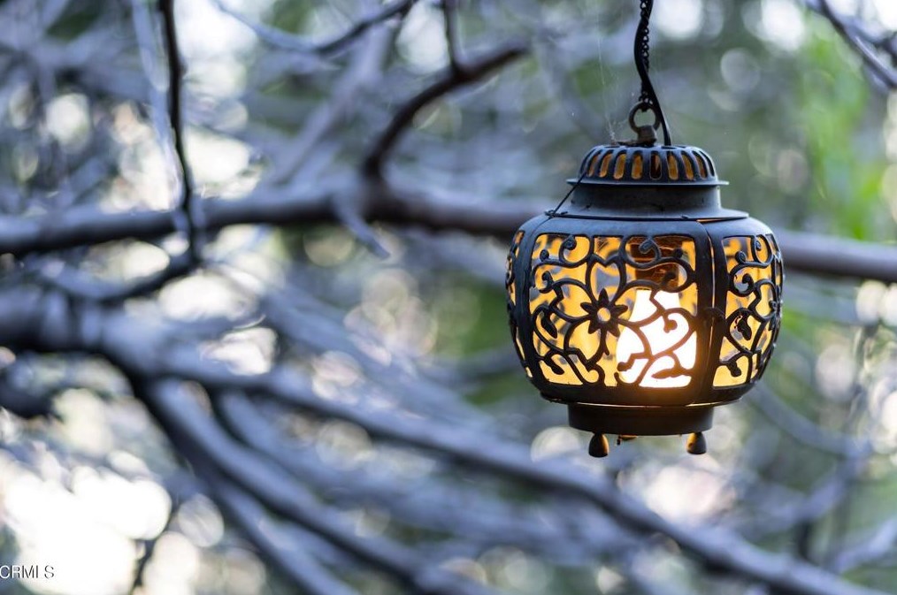 646 Crane Blvd, Los Angeles CA  90065-4016 exterior