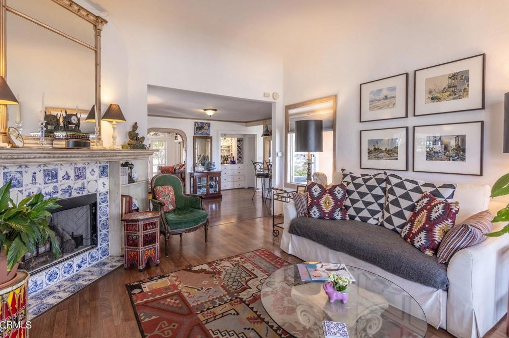 646 Crane Blvd, Los Angeles CA  90065-4016 exterior