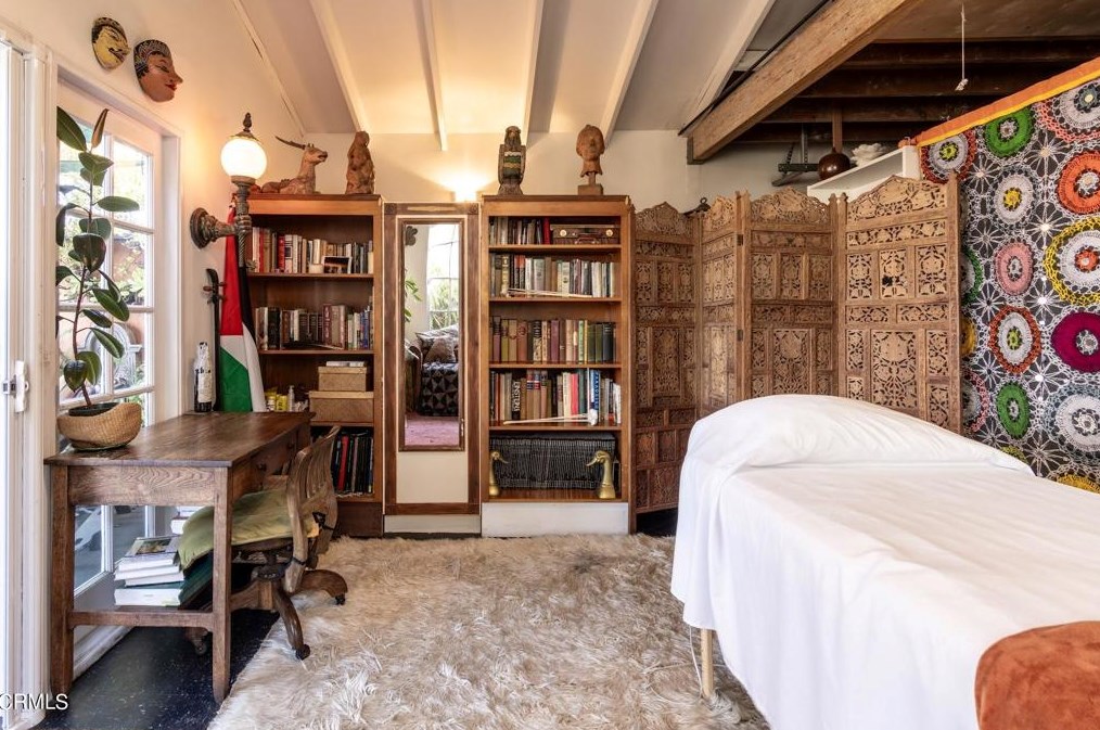 646 Crane Blvd, Los Angeles CA  90065-4016 exterior