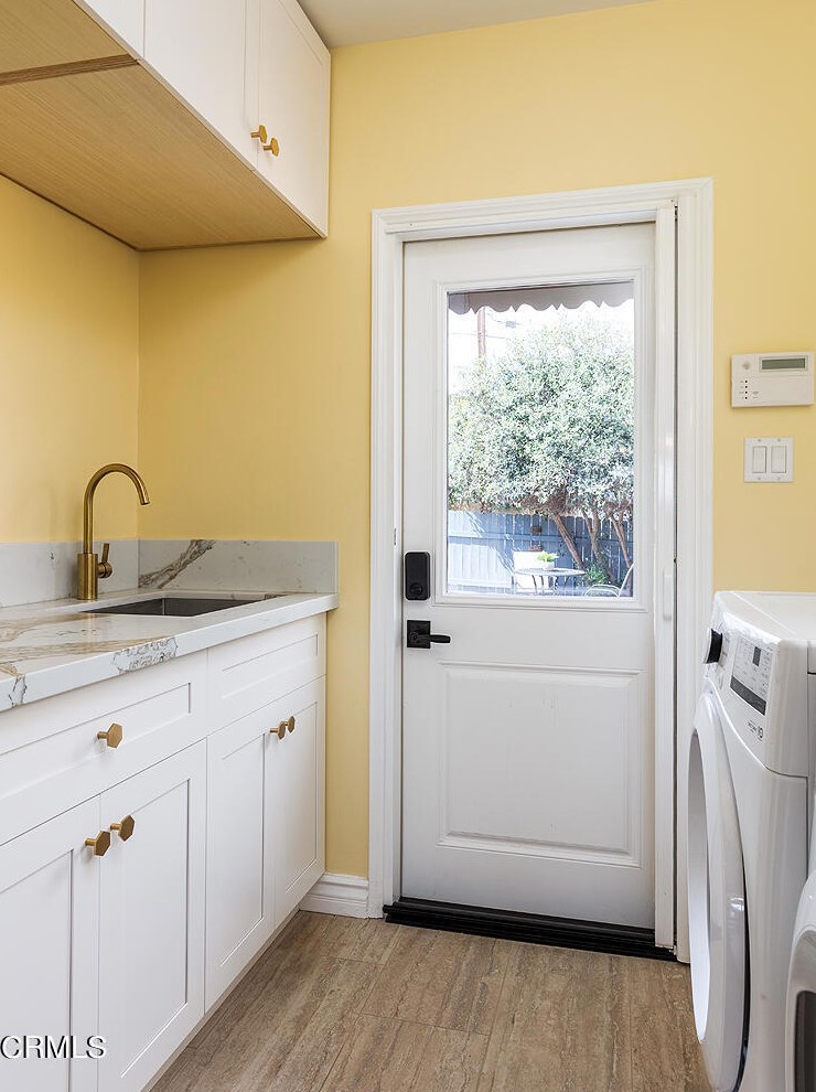 2711 Lambert Dr, Pasadena CA  91107-2623 exterior