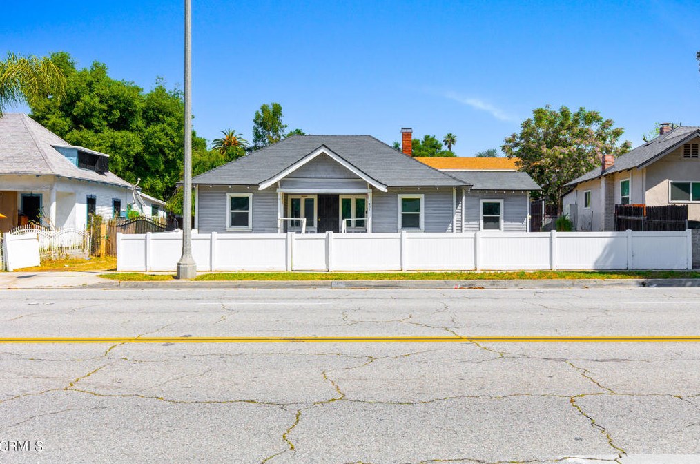 101 W Washington Blvd, Pasadena, CA 91103
