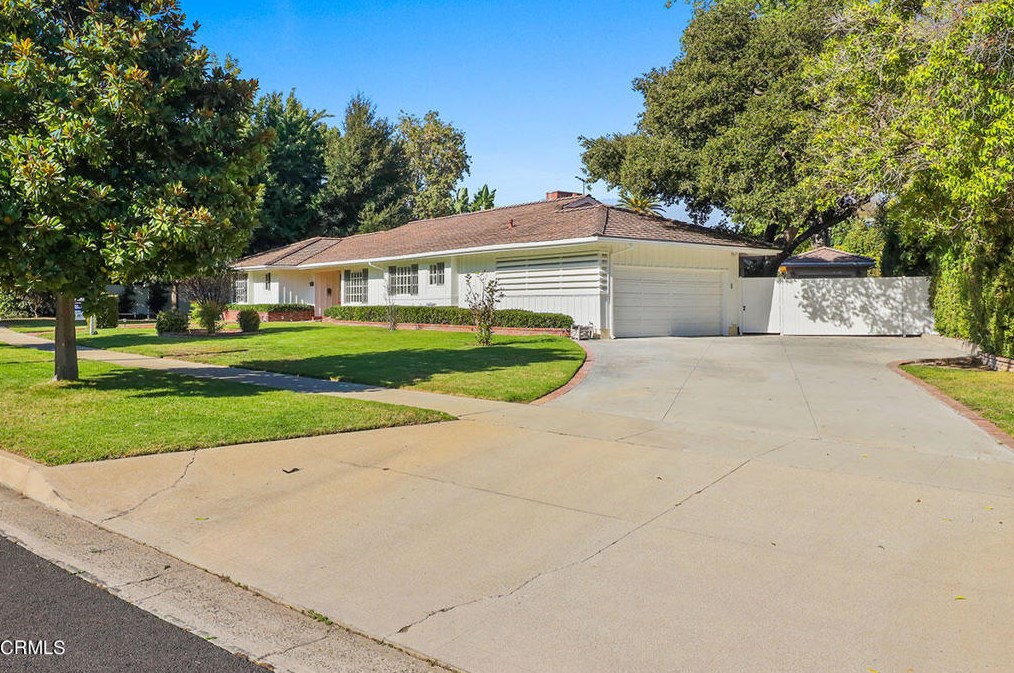 730 Canterbury Rd, Pasadena, CA 91108