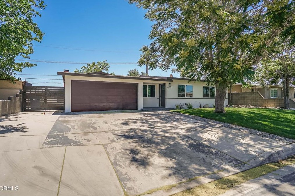 2038 E Ave Q6, Palmdale, CA 93550