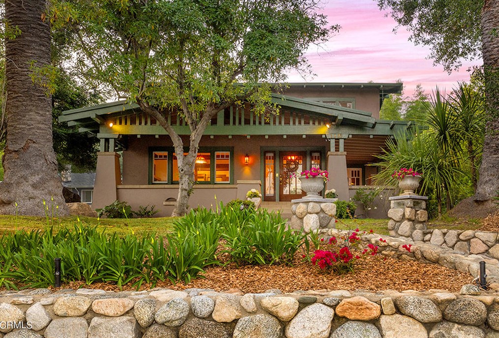 1125 Mariposa St, Altadena CA  91001-2021 exterior