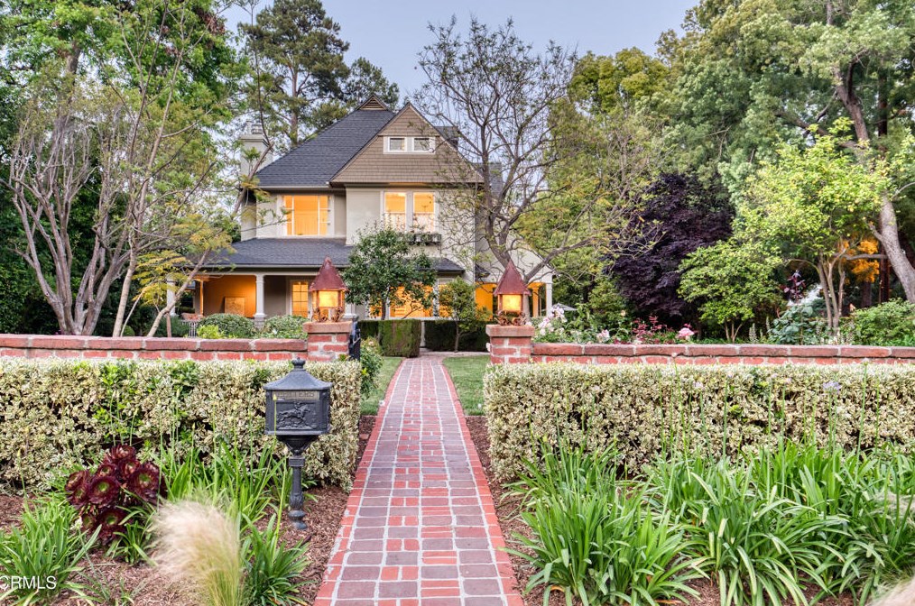 242 S Grand Ave, Pasadena, CA 91105