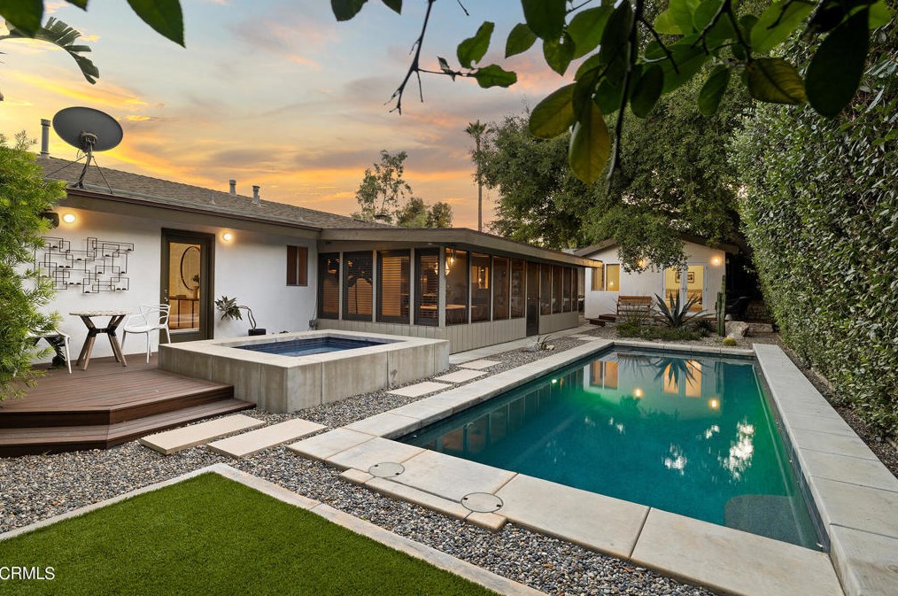 141 W Bonita Ave, Sierra Madre, CA 91024