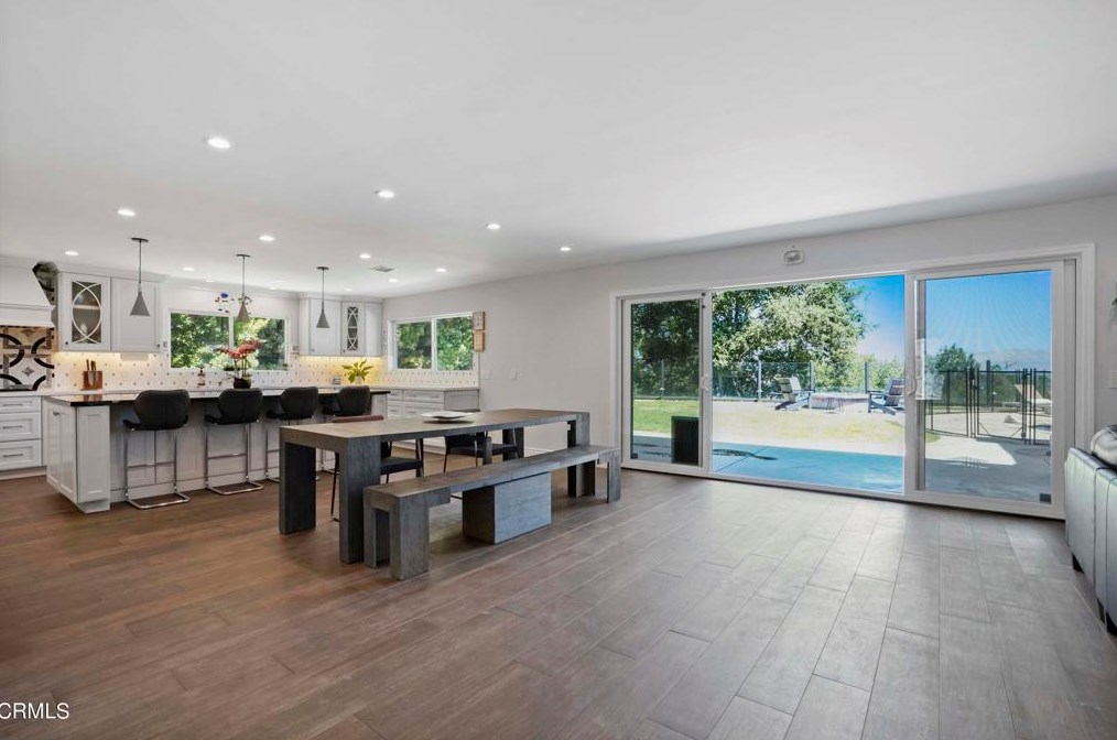 22405 Calipatria Dr, Calabasas, CA 91302