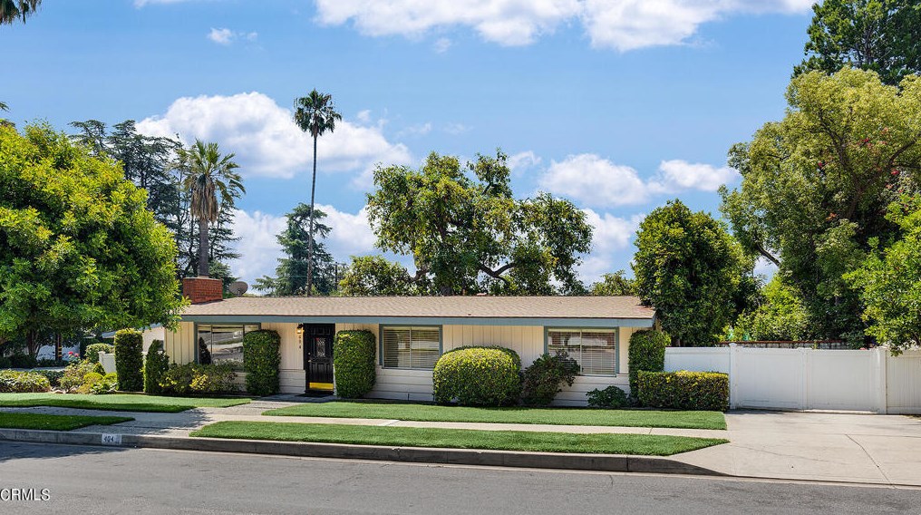 404 Manzanita Ave, Sierra Madre, CA 91024-2322