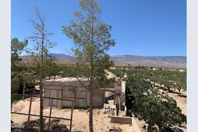 10080 Santa Fe Fire Road, Lucerne Valley, CA 92356 - Photo 20