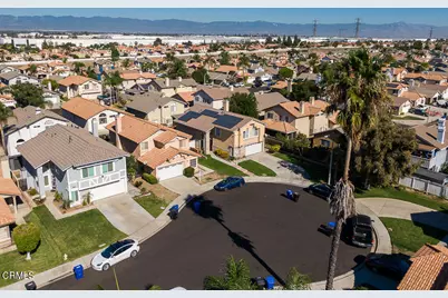 15492 Somerset Court, Fontana, CA 92337 - Photo 6