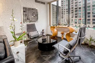 10724 Wilshire Blvd, Los Angeles, CA 90024 - Photo 4