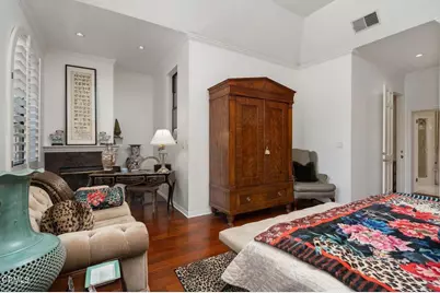 70 N Arroyo Boulevard, Pasadena, CA 91105 - Photo 26