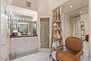 70 N Arroyo Blvd, Pasadena, CA 91105 - Photo 28