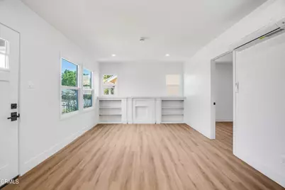 1210 W 70th Street, Los Angeles, CA 90044 - Photo 10