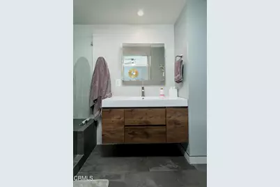 2144 N Pass Avenue, Burbank, CA 91505 - Photo 32