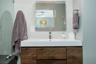 2144 N Pass Ave, Burbank, CA 91505 - Photo 32