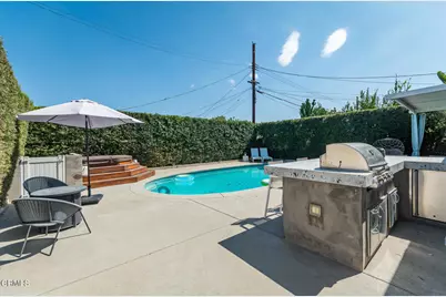 2144 N Pass Avenue, Burbank, CA 91505 - Photo 34