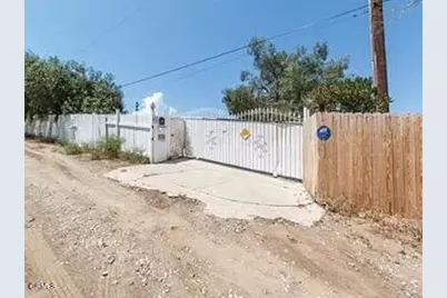 510 E Soledad Road, Palmdale, CA 93510 - Photo 2