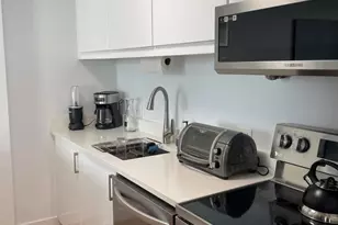 201 Ocean Ave, Santa Monica, CA 90402 - Photo 10