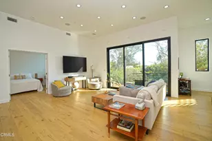 6565 Pickwick St, Los Angeles, CA 90042 - Photo 16