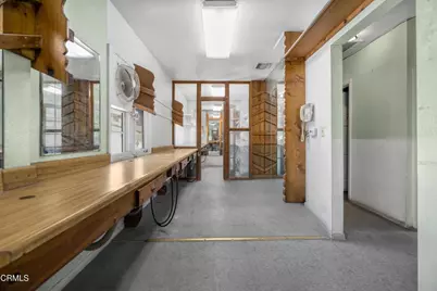 3325 Barham Boulevard #C, Los Angeles, CA 90068 - Photo 2