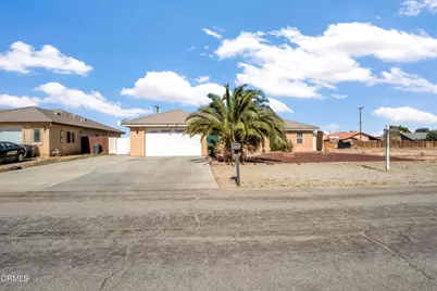 9801 Evelyn Avenue, California City, CA 93505 - Photo 2