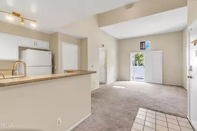 21334 Nandina Lane #204, Newhall, CA 91321 - Photo 14