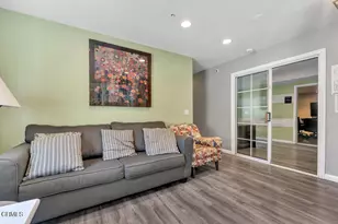 15743 Covello St, Lake Balboa, CA 91406 - Photo 28