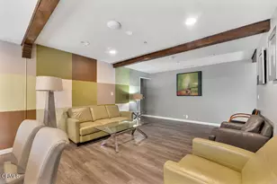 15743 Covello St, Lake Balboa, CA 91406 - Photo 4