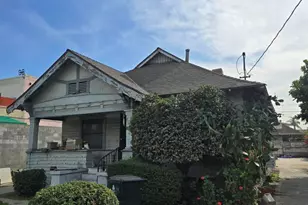 1020 W 42nd Pl, Los Angeles, CA 90037 - Photo 2