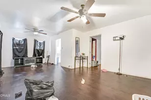 352 W 59th Pl, Los Angeles, CA 90003 - Photo 24