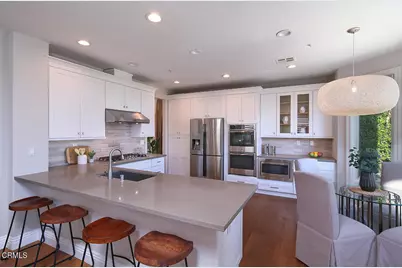 925 Calle Del Pacifico, Glendale, CA 91208 - Photo 14