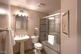 925 Calle Del Pacifico, Glendale, CA 91208 - Photo 20