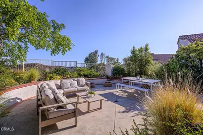 925 Calle Del Pacifico, Glendale, CA 91208 - Photo 46