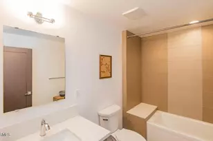 2428 E Del Mar Blvd, Pasadena, CA 91107 - Photo 28
