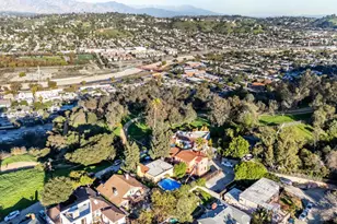 2309 Vista Gordo Dr, Los Angeles, CA 90026 - Photo 18