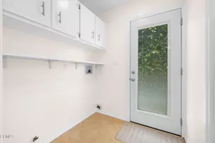 17149 Bullock St, Los Angeles, CA 91316 - Photo 16